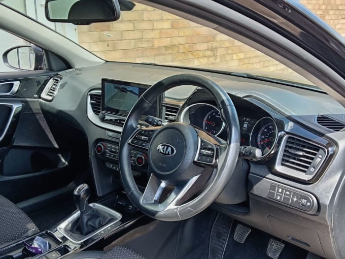 2025 Kia Xceed