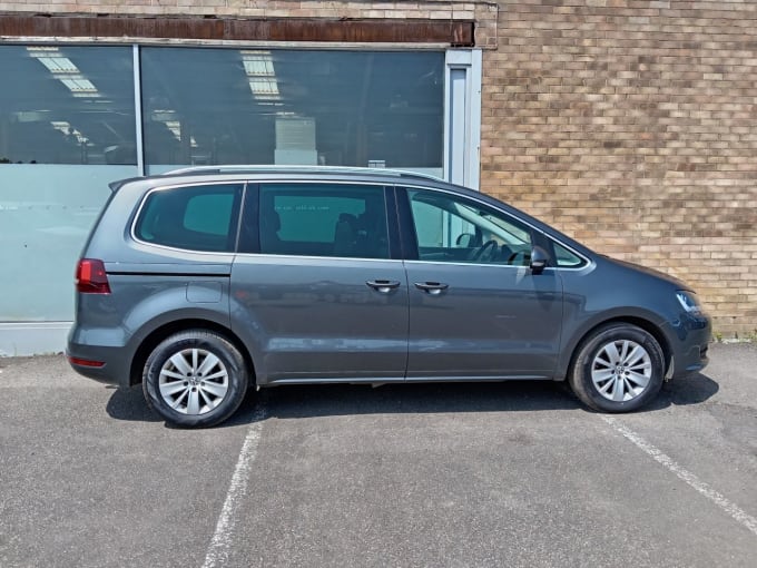 2025 Volkswagen Sharan