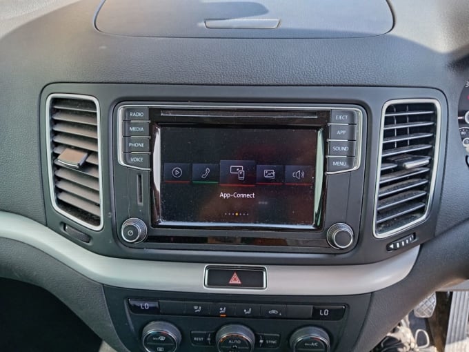 2025 Volkswagen Sharan