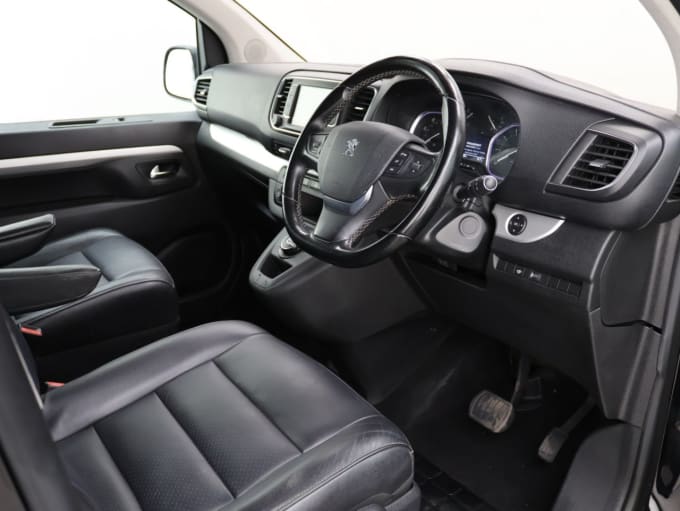 2025 Peugeot Traveller