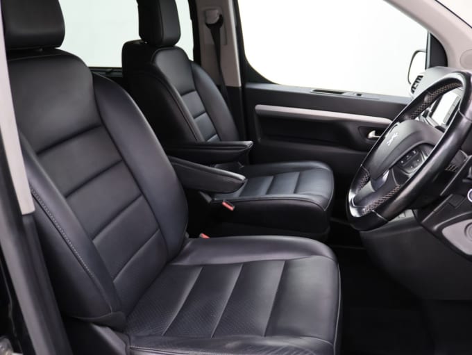 2025 Peugeot Traveller