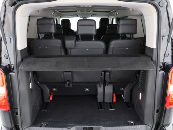 2025 Peugeot Traveller