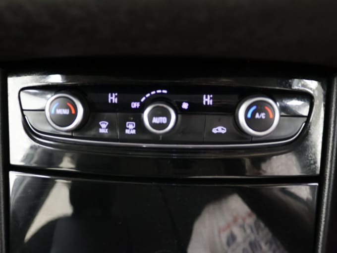 2025 Vauxhall Grandland X