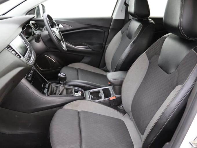 2025 Vauxhall Grandland X