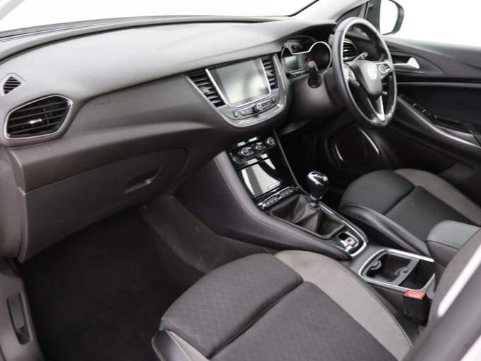 2025 Vauxhall Grandland X