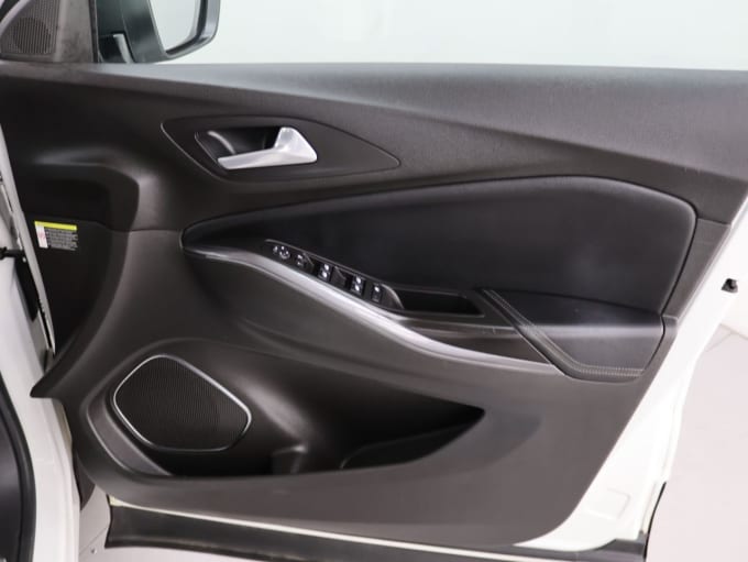 2025 Vauxhall Grandland X