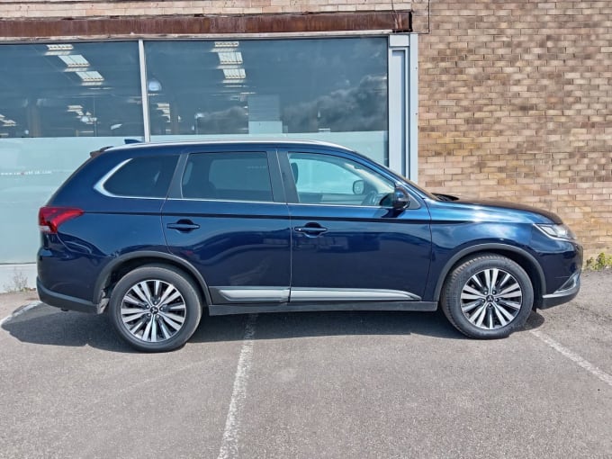 2025 Mitsubishi Outlander