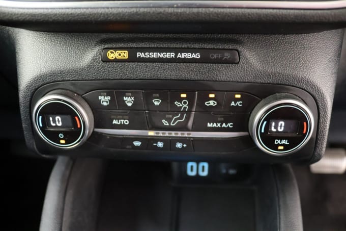 2025 Ford Kuga