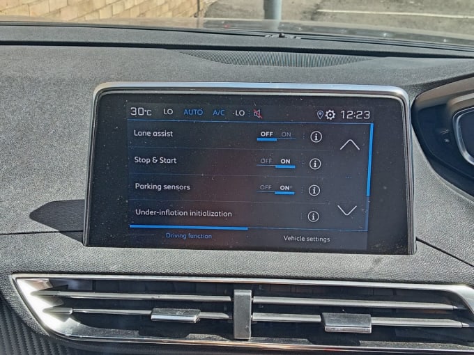 2025 Peugeot 3008