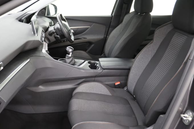 2025 Peugeot 3008