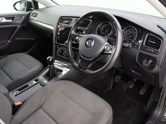 2025 Volkswagen Golf