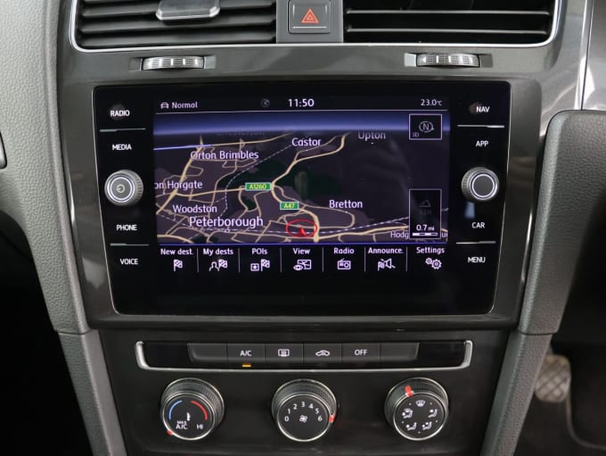2025 Volkswagen Golf