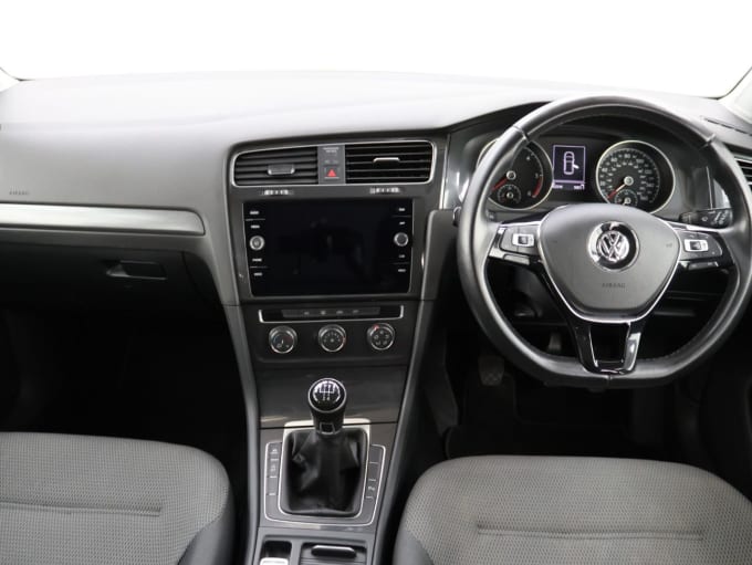 2025 Volkswagen Golf