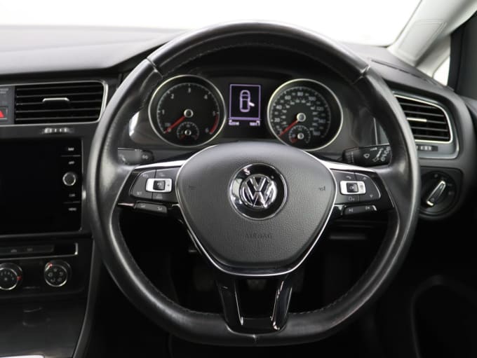 2025 Volkswagen Golf
