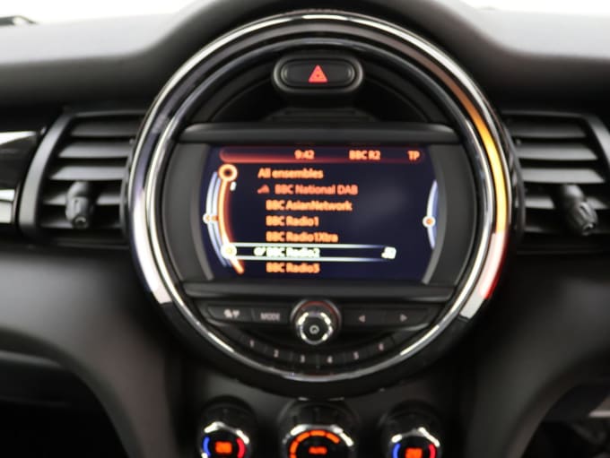 2025 Mini Hatch