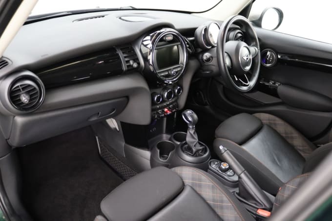 2025 Mini Hatch