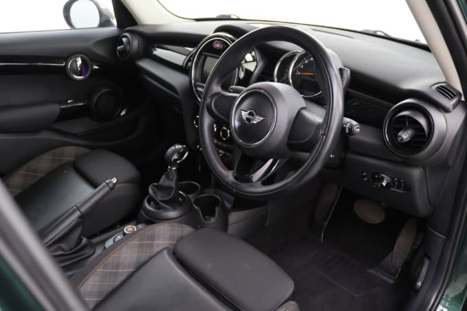 2025 Mini Hatch