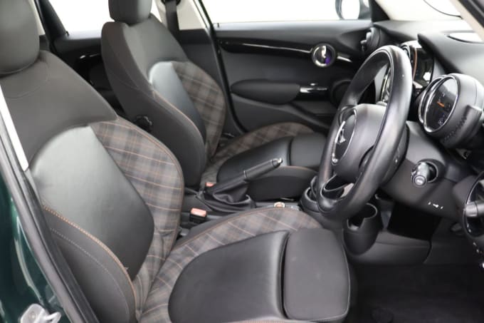 2025 Mini Hatch