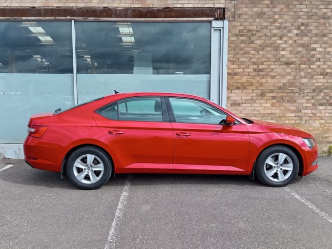 2025 Skoda Superb