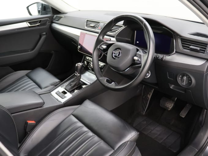 2025 Skoda Superb