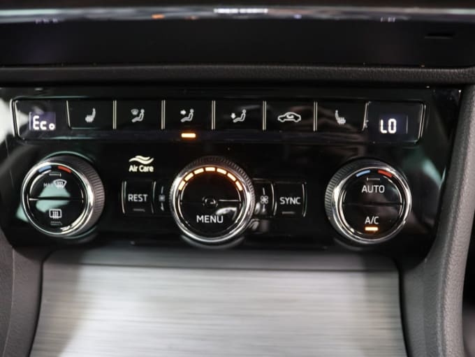2025 Skoda Superb