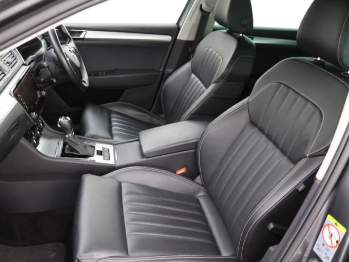 2025 Skoda Superb