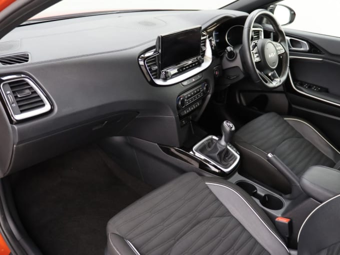 2025 Kia Ceed