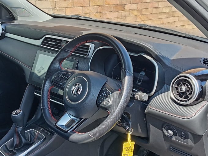 2025 Mg Mg Zs