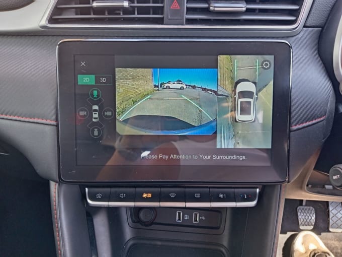 2025 Mg Mg Zs
