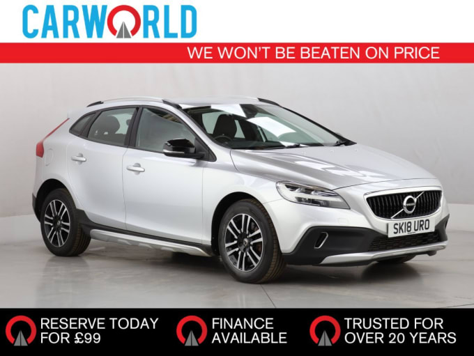 2025 Volvo V40 Cross Country