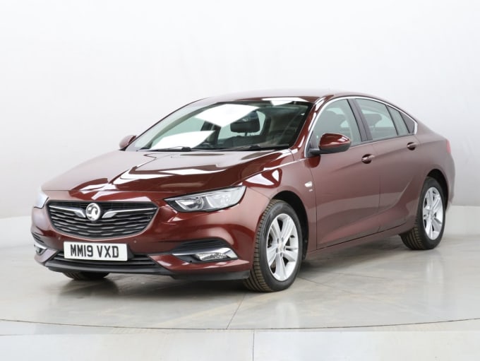 2025 Vauxhall Insignia