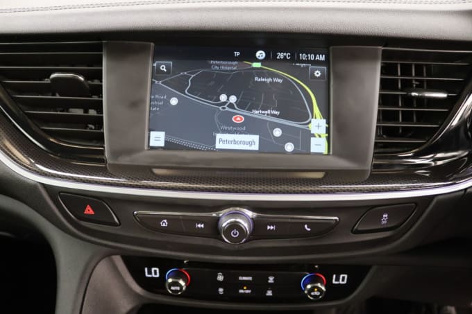 2025 Vauxhall Insignia