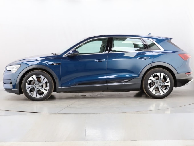 2025 Audi E-tron