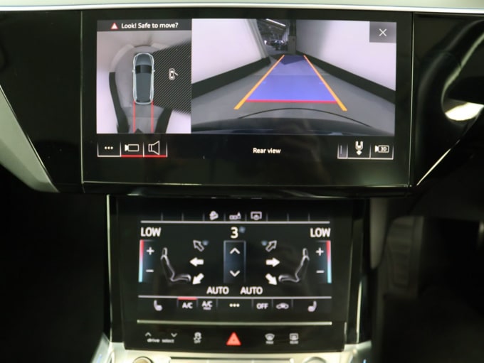 2025 Audi E-tron
