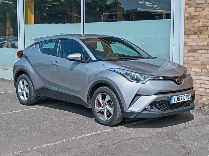 2025 Toyota C-hr