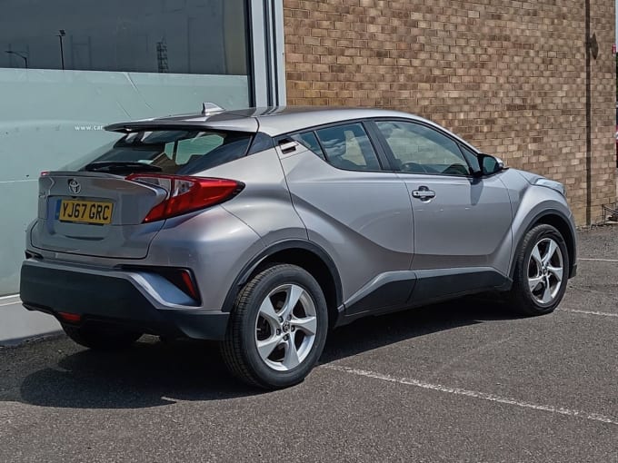 2025 Toyota C-hr