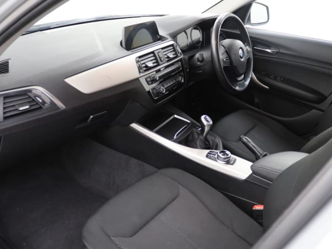2025 BMW 1 Series