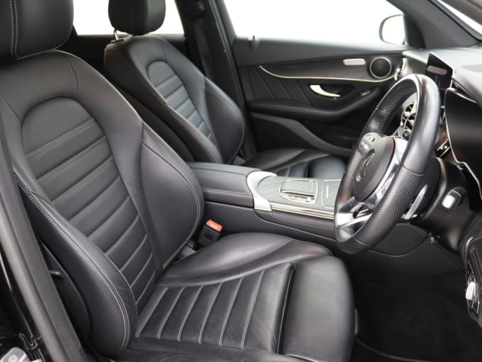 2025 Mercedes-benz Glc