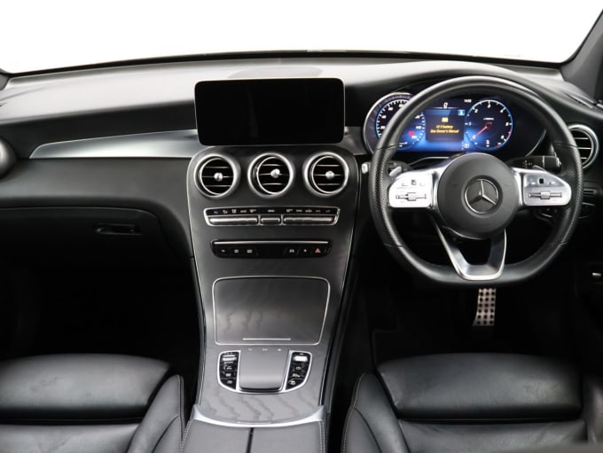 2025 Mercedes-benz Glc