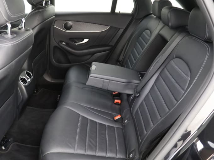 2025 Mercedes-benz Glc