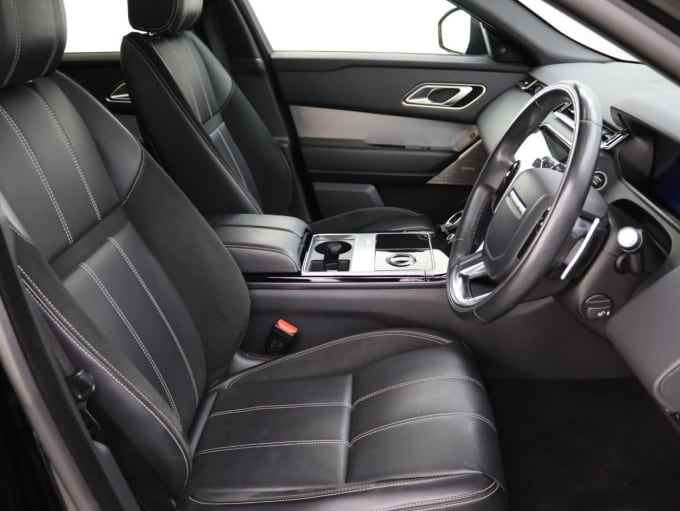 2025 Land Rover Range Rover Velar