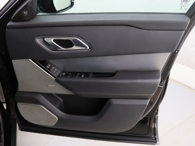 2025 Land Rover Range Rover Velar
