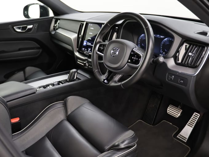 2025 Volvo Xc60