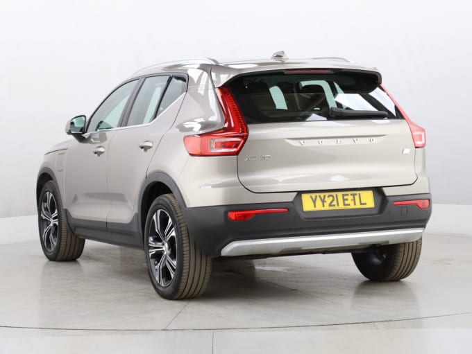 2025 Volvo Xc40