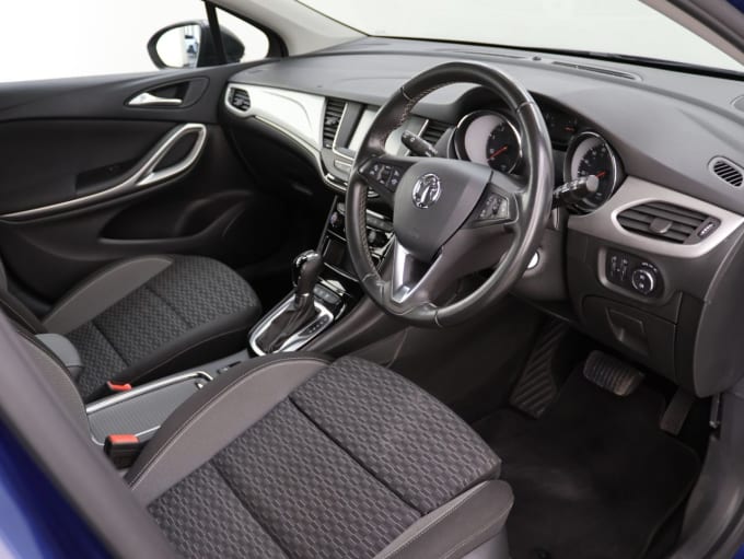 2025 Vauxhall Astra