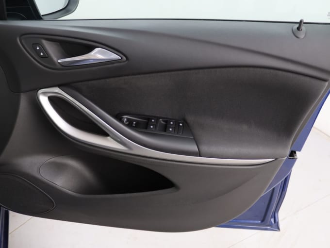 2025 Vauxhall Astra