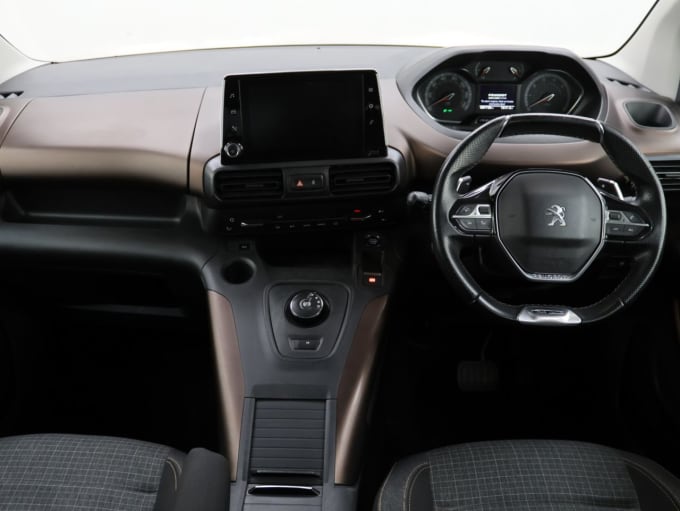 2025 Peugeot Rifter