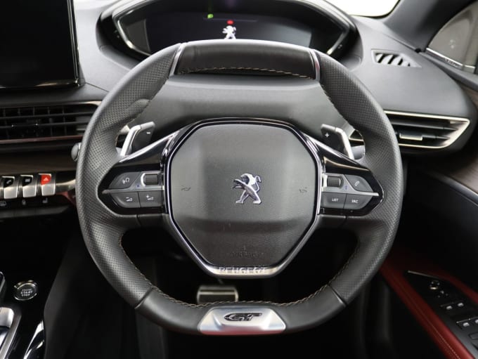 2025 Peugeot 5008