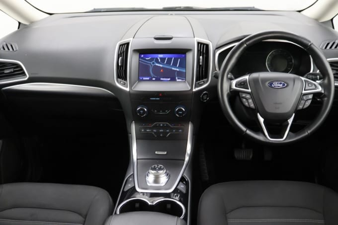 2025 Ford Galaxy