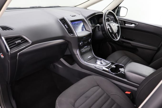 2025 Ford Galaxy